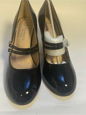Journee Collection Black Patent Double-Strap Mary Jane Size 9